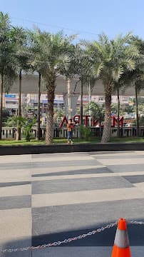 Mantra Mall atrium